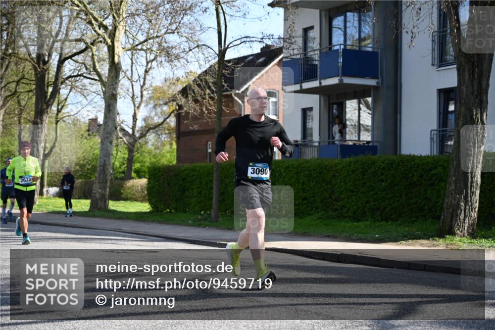 12.04.2026 - 45. Internationalen Wilhelmsburger Insellauf J. Mangold http://msf.ph/oto/9459719 12.04.2026 10:40:43 Ziel 3171, 5832, 4680, 4262, 2485, 2883, 4501, 2633, 2634, 3090, 4649, 4655, 3987, 3381, 3380, 4180, 4980, 5408, 2507, 2456, 2768, 3534, 5281, 5247, 5299, 5315, 5288, 3444, 5254, 2148, 5489, 4645, 4646, 5560, 4295 meine-sportfotos.de