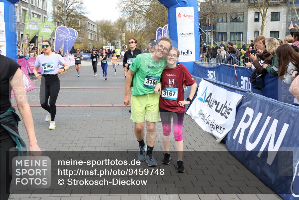 12.04.2026 - 45. Internationalen Wilhelmsburger Insellauf Strokosch-Dieckow http://msf.ph/oto/9459748 12.04.2026 13:00:43 Laufen  meine-sportfotos.de
