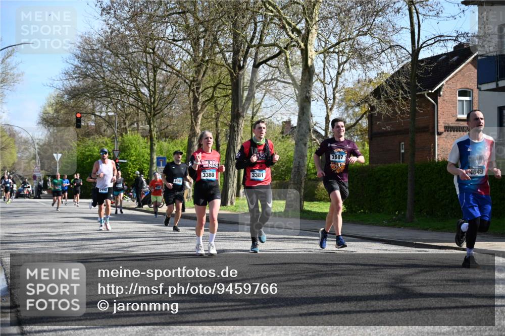 12.04.2026 - 45. Internationalen Wilhelmsburger Insellauf J. Mangold http://msf.ph/oto/9459766 12.04.2026 10:40:47 Ziel 3171, 5832, 4680, 4262, 2485, 2883, 4501, 2633, 2634, 3090, 4649, 4655, 3987, 3381, 3380, 4180, 4980, 5408, 2507, 2456, 2768, 3534, 5281, 5247, 5299, 5315, 5288, 3444, 5254, 2148, 5489, 4645, 4646, 4645, 4646, 5560, 4295, 5038, 4674 meine-sportfotos.de