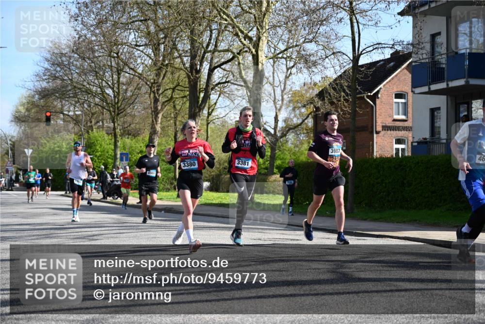 12.04.2026 - 45. Internationalen Wilhelmsburger Insellauf J. Mangold http://msf.ph/oto/9459773 12.04.2026 10:40:48 Ziel 3171, 5832, 4680, 4262, 2485, 2883, 4501, 2633, 2634, 3090, 4649, 4655, 3987, 3381, 3380, 4180, 4980, 5408, 2507, 2456, 2768, 3534, 5281, 5247, 5299, 5315, 5288, 3444, 5254, 2148, 5489, 4645, 4646, 5560, 4295, 5038, 4674 meine-sportfotos.de
