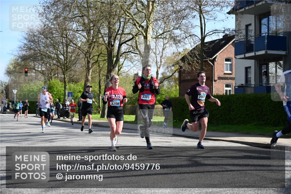 12.04.2026 - 45. Internationalen Wilhelmsburger Insellauf J. Mangold http://msf.ph/oto/9459776 12.04.2026 10:40:48 Ziel 3171, 5832, 4680, 4262, 2485, 2883, 4501, 2633, 2634, 3090, 4649, 4655, 3987, 3381, 3380, 4180, 4980, 5408, 2507, 2456, 2768, 3534, 5281, 5247, 5299, 5315, 5288, 3444, 5254, 2148, 5489, 4645, 4646, 5560, 4295, 5038, 4674 meine-sportfotos.de