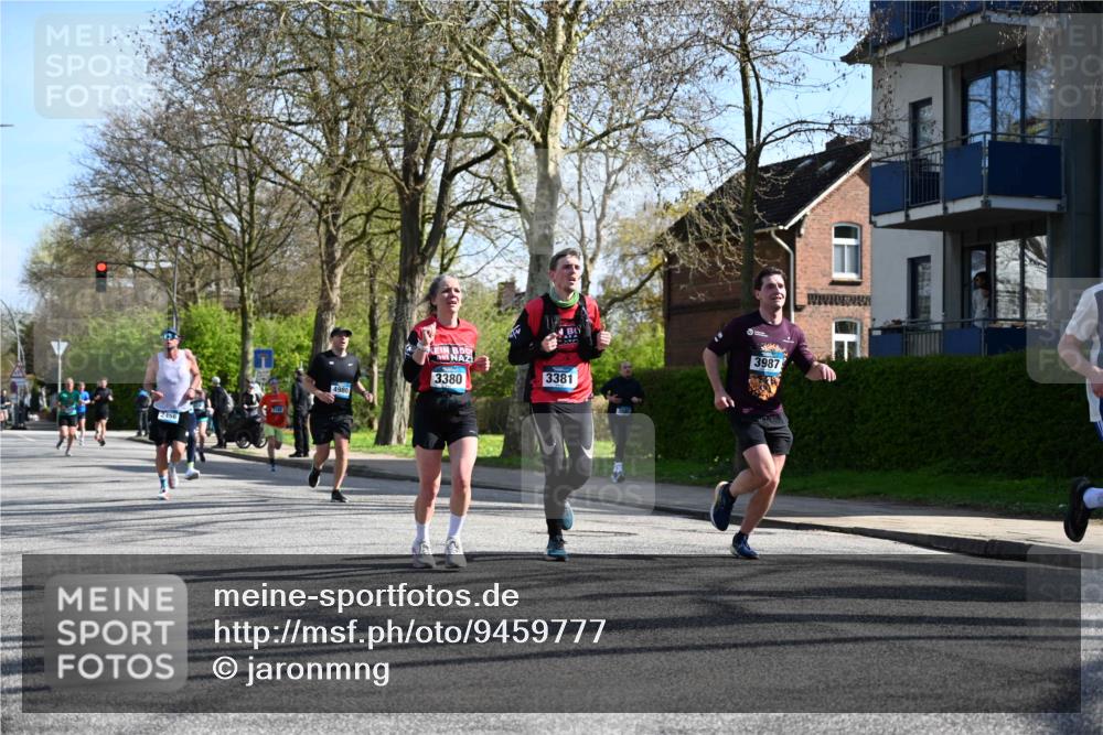 12.04.2026 - 45. Internationalen Wilhelmsburger Insellauf J. Mangold http://msf.ph/oto/9459777 12.04.2026 10:40:48 Ziel 3171, 5832, 4680, 4262, 2485, 2883, 4501, 2633, 2634, 3090, 4649, 4655, 3987, 3381, 3380, 4180, 4980, 5408, 2507, 2456, 2768, 3534, 5281, 5247, 5299, 5315, 5288, 3444, 5254, 2148, 5489, 4645, 4646, 5560, 4295, 5038, 4674 meine-sportfotos.de