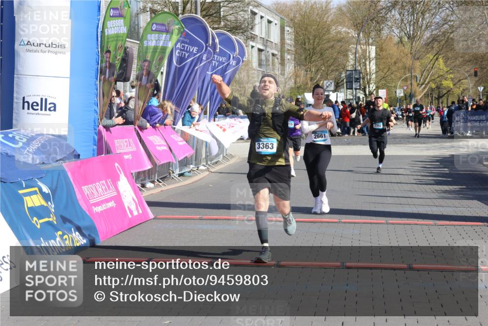 12.04.2026 - 45. Internationalen Wilhelmsburger Insellauf Strokosch-Dieckow http://msf.ph/oto/9459803 12.04.2026 10:49:48 Ziel 3363, 2661 meine-sportfotos.de