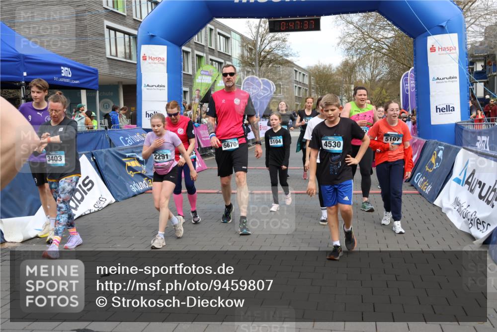 12.04.2026 - 45. Internationalen Wilhelmsburger Insellauf Strokosch-Dieckow http://msf.ph/oto/9459807 12.04.2026 13:00:37 Laufen  meine-sportfotos.de
