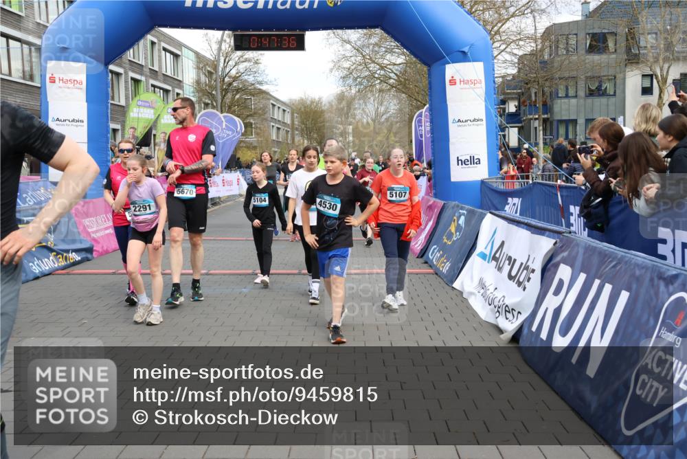 12.04.2026 - 45. Internationalen Wilhelmsburger Insellauf Strokosch-Dieckow http://msf.ph/oto/9459815 12.04.2026 13:00:36 Laufen  meine-sportfotos.de