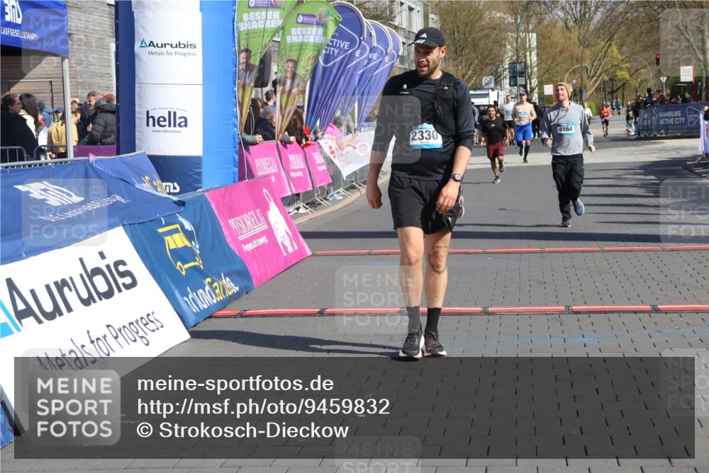 12.04.2026 - 45. Internationalen Wilhelmsburger Insellauf Strokosch-Dieckow http://msf.ph/oto/9459832 12.04.2026 11:06:45 Ziel 2330, 3460, 4564 meine-sportfotos.de