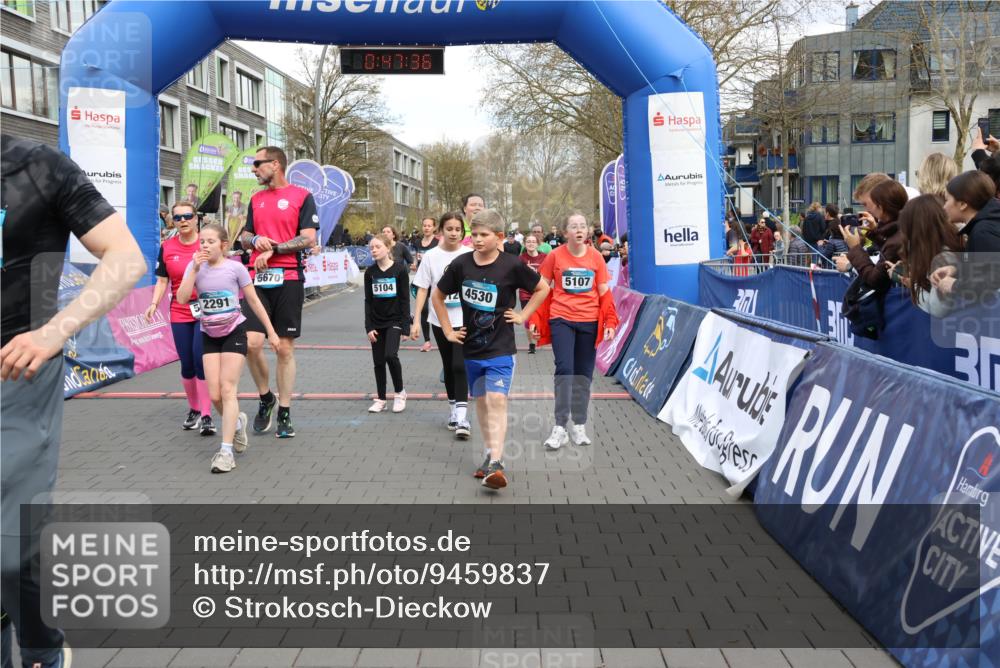12.04.2026 - 45. Internationalen Wilhelmsburger Insellauf Strokosch-Dieckow http://msf.ph/oto/9459837 12.04.2026 13:00:36 Laufen  meine-sportfotos.de