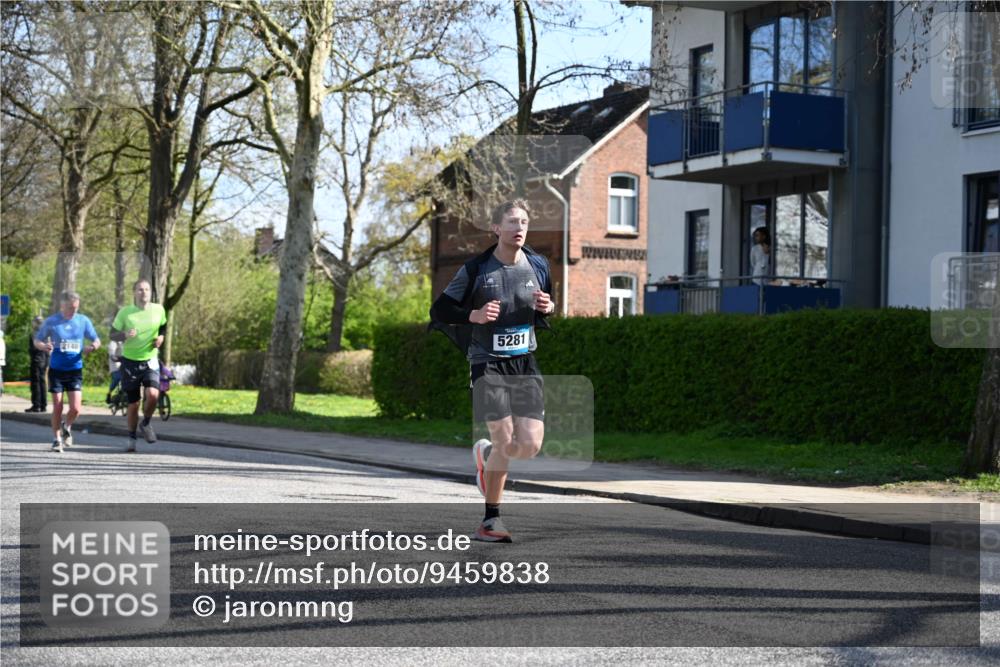 12.04.2026 - 45. Internationalen Wilhelmsburger Insellauf J. Mangold http://msf.ph/oto/9459838 12.04.2026 10:40:59 Ziel 3987, 3381, 3380, 4180, 4980, 5408, 2507, 2456, 2768, 3534, 5281, 5247, 5299, 5315, 5288, 3444, 5254, 2148, 5489, 4645, 4646, 4645, 4646, 5560, 4295, 5038, 4674, 4674, 5034, 3861, 5545, 2812, 5270, 5416, 4963, 3831, 4602 meine-sportfotos.de
