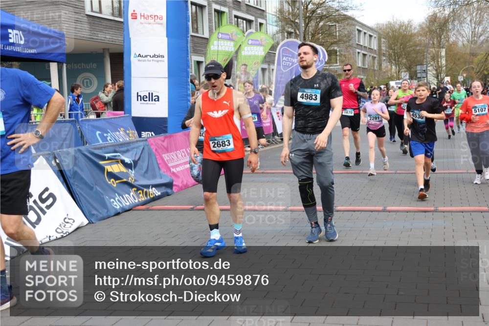12.04.2026 - 45. Internationalen Wilhelmsburger Insellauf Strokosch-Dieckow http://msf.ph/oto/9459876 12.04.2026 13:00:33 Laufen  meine-sportfotos.de
