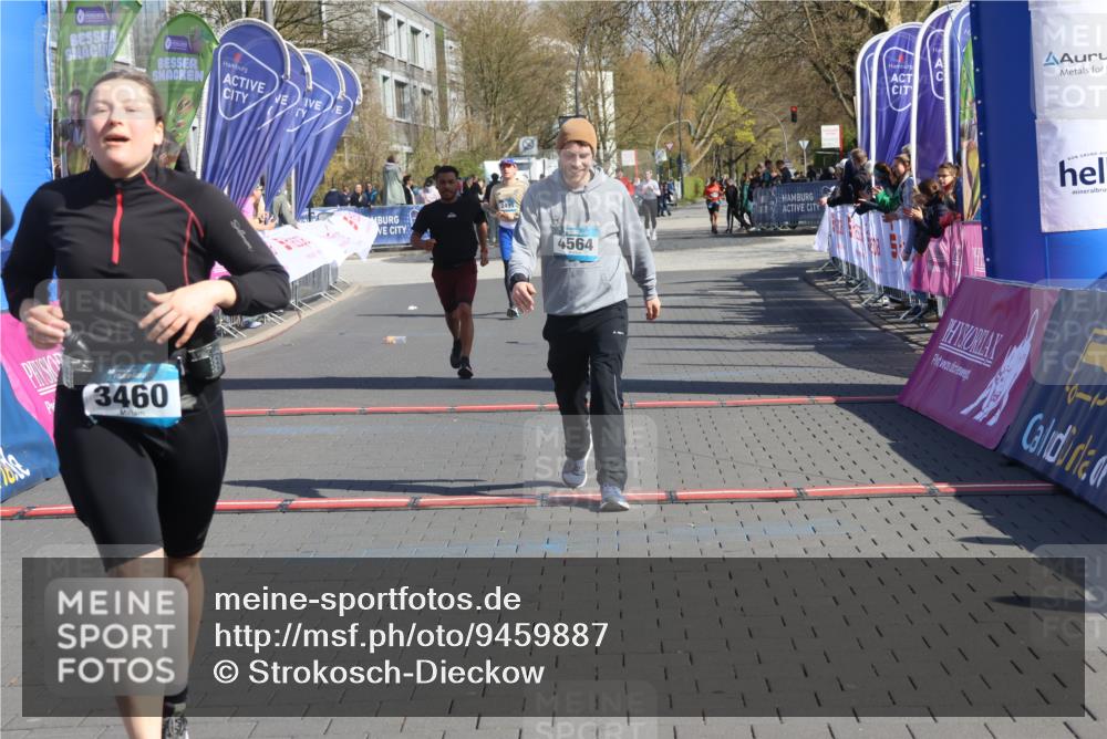 12.04.2026 - 45. Internationalen Wilhelmsburger Insellauf Strokosch-Dieckow http://msf.ph/oto/9459887 12.04.2026 11:06:48 Ziel 3460, 4564, 3790 meine-sportfotos.de
