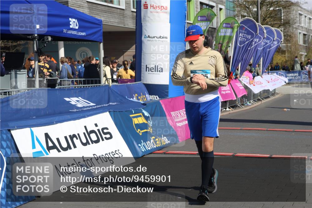 12.04.2026 - 45. Internationalen Wilhelmsburger Insellauf Strokosch-Dieckow http://msf.ph/oto/9459901 12.04.2026 11:06:55 Ziel 2495 meine-sportfotos.de