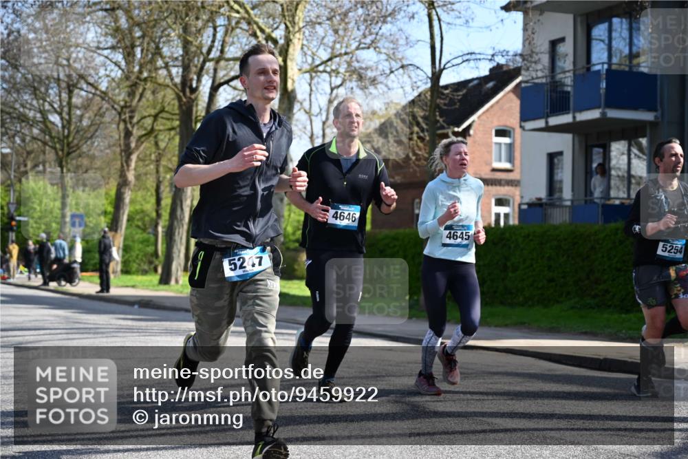 12.04.2026 - 45. Internationalen Wilhelmsburger Insellauf J. Mangold http://msf.ph/oto/9459922 12.04.2026 10:41:10 Ziel 5281, 5247, 5299, 5315, 5288, 3444, 5254, 2148, 5489, 4645, 4646, 5560, 4295, 5038, 5038, 4674, 5034, 3861, 5545, 2812, 5270, 5416, 4963, 3831, 4602, 4667, 3229, 3201, 2869, 2479, 3892, 4483 meine-sportfotos.de