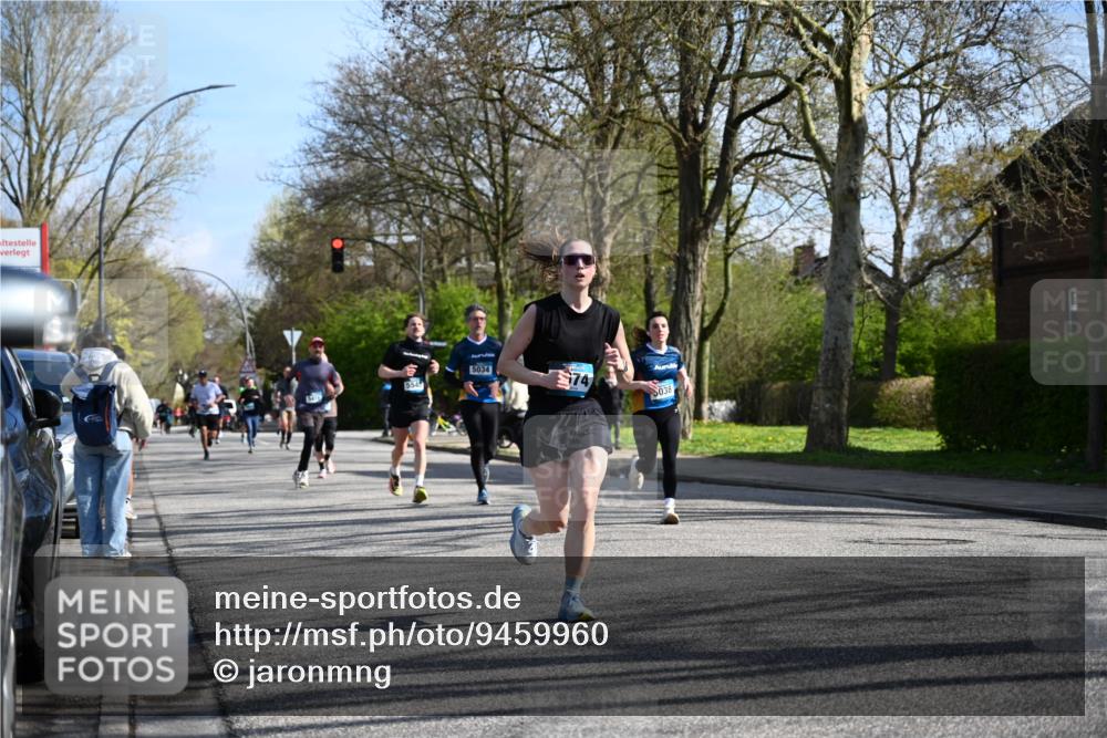 12.04.2026 - 45. Internationalen Wilhelmsburger Insellauf J. Mangold http://msf.ph/oto/9459960 12.04.2026 10:41:22 Ziel 5254, 2148, 5489, 4645, 4646, 5560, 4295, 5038, 4674, 5034, 3861, 5545, 2812, 5270, 5416, 4963, 3831, 4602, 4667, 3229, 3201, 2869, 2479, 3892, 4483, 4483, 5654, 2836 meine-sportfotos.de