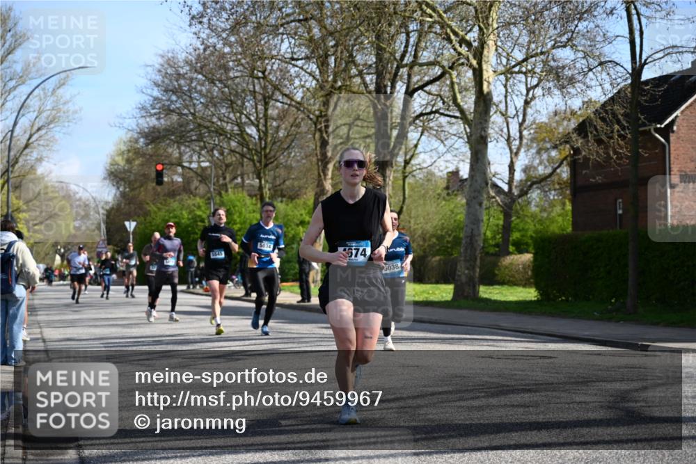 12.04.2026 - 45. Internationalen Wilhelmsburger Insellauf J. Mangold http://msf.ph/oto/9459967 12.04.2026 10:41:22 Ziel 5254, 2148, 5489, 4645, 4646, 5560, 4295, 5038, 4674, 5034, 3861, 5545, 2812, 5270, 5416, 4963, 3831, 4602, 4667, 3229, 3201, 2869, 2479, 3892, 4483, 4483, 5654, 2836 meine-sportfotos.de