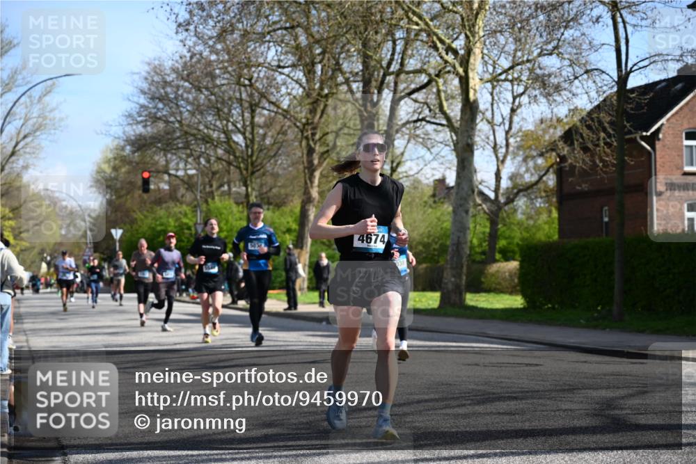 12.04.2026 - 45. Internationalen Wilhelmsburger Insellauf J. Mangold http://msf.ph/oto/9459970 12.04.2026 10:41:22 Ziel 5254, 2148, 5489, 4645, 4646, 5560, 4295, 5038, 4674, 5034, 3861, 5545, 2812, 5270, 5416, 4963, 3831, 4602, 4667, 3229, 3201, 2869, 2479, 3892, 4483, 4483, 5654, 2836 meine-sportfotos.de