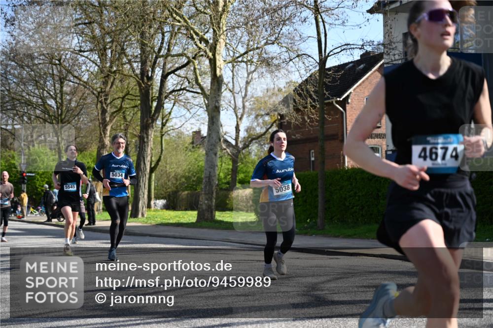 12.04.2026 - 45. Internationalen Wilhelmsburger Insellauf J. Mangold http://msf.ph/oto/9459989 12.04.2026 10:41:23 Ziel 2148, 5489, 4645, 4646, 5560, 4295, 5038, 4674, 5034, 3861, 5545, 2812, 5270, 5416, 4963, 3831, 4602, 4963, 3831, 4602, 4667, 3229, 3201, 2869, 2479, 3892, 4483, 5654, 2836 meine-sportfotos.de