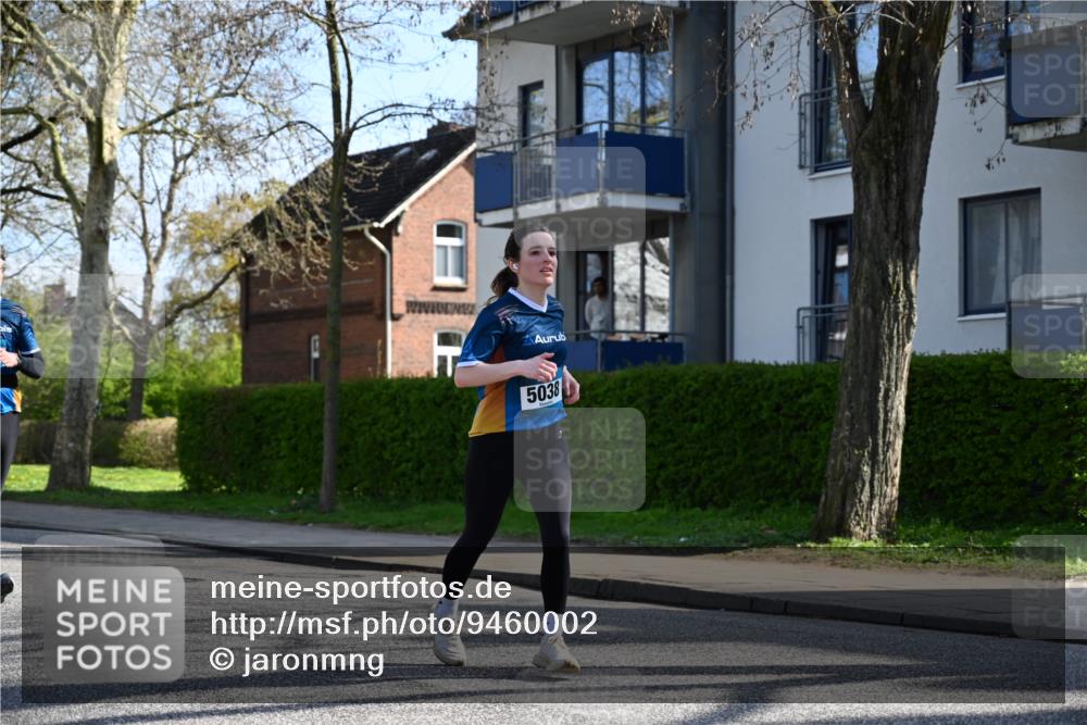 12.04.2026 - 45. Internationalen Wilhelmsburger Insellauf J. Mangold http://msf.ph/oto/9460002 12.04.2026 10:41:24 Ziel 4645, 4646, 5560, 4295, 5038, 4674, 5034, 3861, 5545, 2812, 5270, 5416, 4963, 3831, 4602, 4667, 4667, 3229, 3201, 2869, 2479, 3892, 4483, 5654, 5654, 2836 meine-sportfotos.de