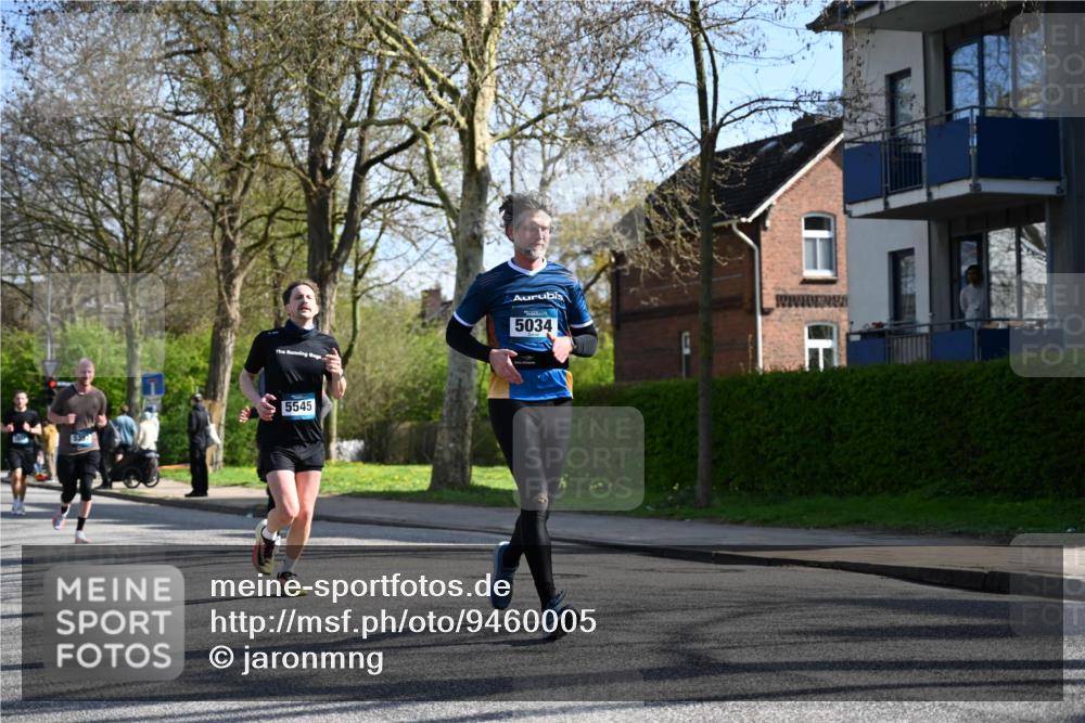 12.04.2026 - 45. Internationalen Wilhelmsburger Insellauf J. Mangold http://msf.ph/oto/9460005 12.04.2026 10:41:25 Ziel 5560, 4295, 5038, 4674, 5034, 3861, 5545, 2812, 5270, 5416, 4963, 3831, 4602, 4667, 3229, 3229, 3201, 2869, 2479, 3892, 4483, 5654, 2836 meine-sportfotos.de