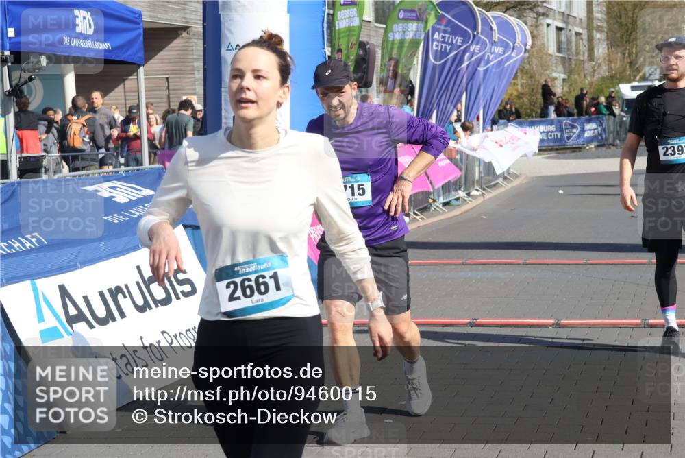 12.04.2026 - 45. Internationalen Wilhelmsburger Insellauf Strokosch-Dieckow http://msf.ph/oto/9460015 12.04.2026 10:49:55 Ziel 4715, 2392 meine-sportfotos.de