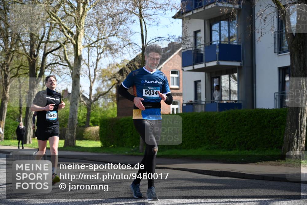 12.04.2026 - 45. Internationalen Wilhelmsburger Insellauf J. Mangold http://msf.ph/oto/9460017 12.04.2026 10:41:25 Ziel 5560, 4295, 5038, 4674, 5034, 3861, 5545, 2812, 5270, 5416, 4963, 3831, 4602, 4667, 3229, 3229, 3201, 2869, 2479, 3892, 4483, 5654, 2836 meine-sportfotos.de