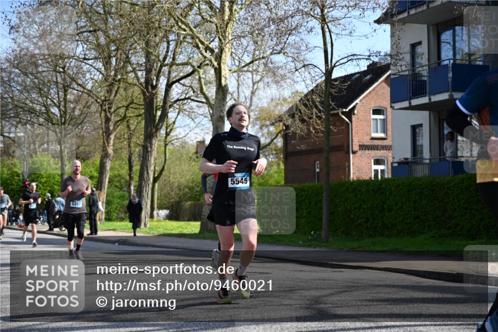 12.04.2026 - 45. Internationalen Wilhelmsburger Insellauf J. Mangold http://msf.ph/oto/9460021 12.04.2026 10:41:26 Ziel 5560, 4295, 5038, 4674, 5034, 3861, 5545, 2812, 5270, 5416, 4963, 3831, 4602, 4667, 3229, 3201, 2869, 2479, 3892, 4483, 5654, 2836, 4615 meine-sportfotos.de