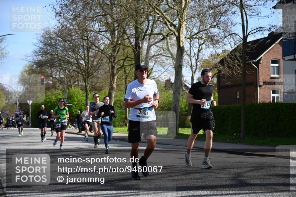 12.04.2026 - 45. Internationalen Wilhelmsburger Insellauf J. Mangold http://msf.ph/oto/9460067 12.04.2026 10:41:31 Ziel 4295, 5038, 4674, 5034, 3861, 5545, 2812, 5270, 5416, 4963, 3831, 4602, 4667, 3229, 3201, 2869, 2869, 2479, 3892, 4483, 5654, 2836, 4615, 2222, 3419, 4042, 3991 meine-sportfotos.de