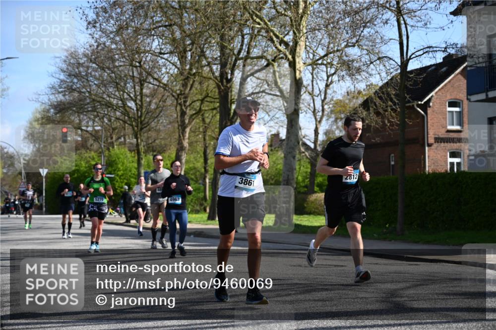 12.04.2026 - 45. Internationalen Wilhelmsburger Insellauf J. Mangold http://msf.ph/oto/9460069 12.04.2026 10:41:31 Ziel 4295, 5038, 4674, 5034, 3861, 5545, 2812, 5270, 5416, 4963, 3831, 4602, 4667, 3229, 3201, 2869, 2869, 2479, 3892, 4483, 5654, 2836, 4615, 2222, 3419, 4042, 3991 meine-sportfotos.de