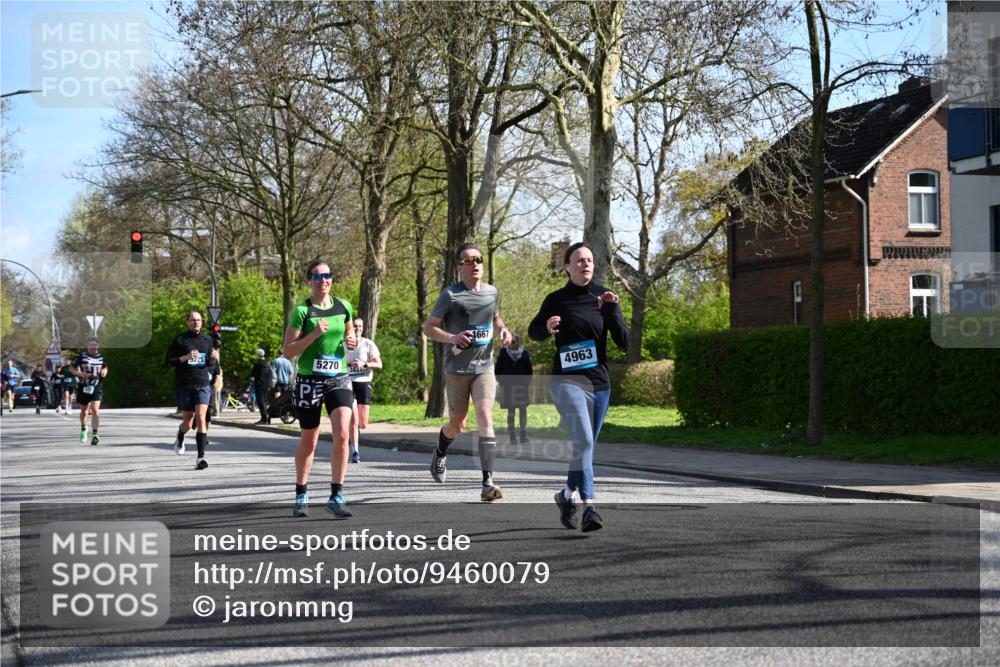 12.04.2026 - 45. Internationalen Wilhelmsburger Insellauf J. Mangold http://msf.ph/oto/9460079 12.04.2026 10:41:33 Ziel 5038, 4674, 5034, 3861, 5545, 2812, 5270, 5416, 4963, 3831, 4602, 4667, 3229, 3201, 2869, 2479, 3892, 2479, 3892, 4483, 5654, 2836, 4615, 2222, 3419, 4042, 3991 meine-sportfotos.de