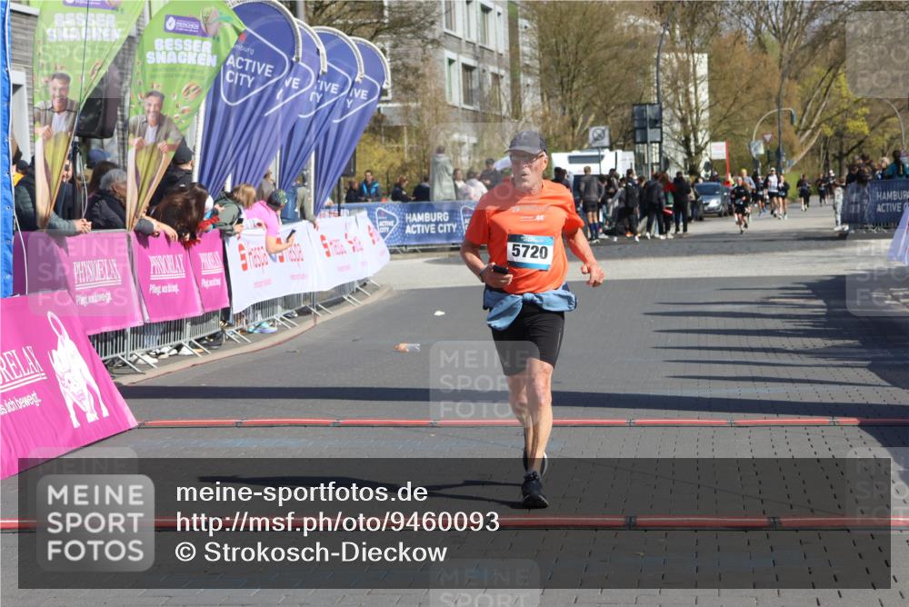 12.04.2026 - 45. Internationalen Wilhelmsburger Insellauf Strokosch-Dieckow http://msf.ph/oto/9460093 12.04.2026 11:07:09 Ziel 5720 meine-sportfotos.de