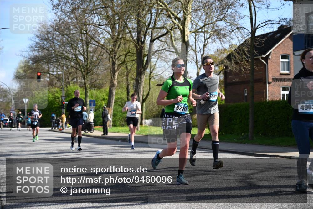 12.04.2026 - 45. Internationalen Wilhelmsburger Insellauf J. Mangold http://msf.ph/oto/9460096 12.04.2026 10:41:34 Ziel 5038, 4674, 5034, 3861, 5545, 2812, 5270, 5416, 4963, 3831, 4602, 4667, 3229, 3201, 2869, 2479, 3892, 4483, 4483, 5654, 2836, 4615, 2222, 3419, 4042, 3991 meine-sportfotos.de