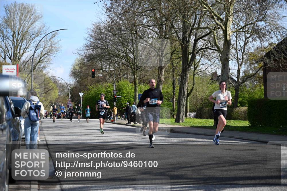 12.04.2026 - 45. Internationalen Wilhelmsburger Insellauf J. Mangold http://msf.ph/oto/9460100 12.04.2026 10:41:35 Ziel 5038, 4674, 5034, 3861, 5545, 2812, 5270, 5416, 4963, 3831, 4602, 4667, 3229, 3201, 2869, 2479, 3892, 4483, 5654, 2836, 4615, 2222, 3419, 4042, 3991 meine-sportfotos.de