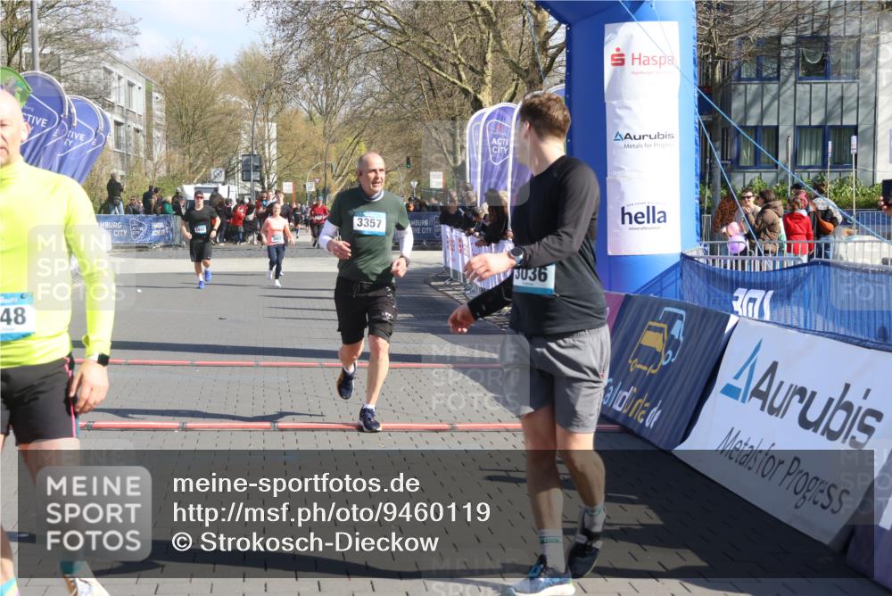 12.04.2026 - 45. Internationalen Wilhelmsburger Insellauf Strokosch-Dieckow http://msf.ph/oto/9460119 12.04.2026 10:50:02 Ziel 3036, 2048, 3357 meine-sportfotos.de