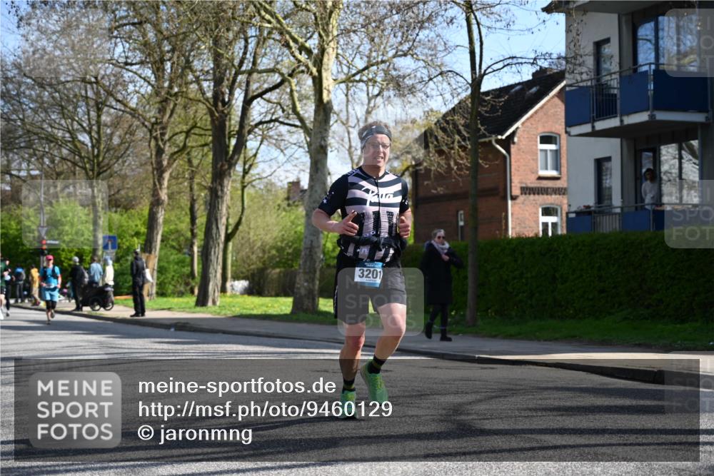 12.04.2026 - 45. Internationalen Wilhelmsburger Insellauf J. Mangold http://msf.ph/oto/9460129 12.04.2026 10:41:41 Ziel 5545, 2812, 5270, 5416, 4963, 3831, 4602, 4667, 3229, 3201, 2869, 2479, 3892, 4483, 5654, 2836, 4615, 2222, 3419, 4042, 3991, 2262, 2263 meine-sportfotos.de