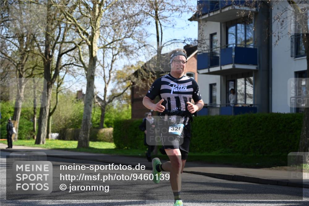 12.04.2026 - 45. Internationalen Wilhelmsburger Insellauf J. Mangold http://msf.ph/oto/9460139 12.04.2026 10:41:41 Ziel 5545, 2812, 5270, 5416, 4963, 3831, 4602, 4667, 3229, 3201, 2869, 2479, 3892, 4483, 5654, 2836, 4615, 2222, 3419, 4042, 3991, 2262, 2263 meine-sportfotos.de