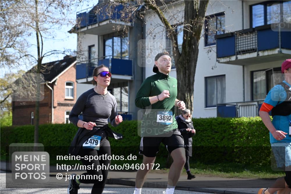 12.04.2026 - 45. Internationalen Wilhelmsburger Insellauf J. Mangold http://msf.ph/oto/9460172 12.04.2026 10:41:48 Ziel 4963, 3831, 4602, 4667, 3229, 3201, 2869, 2479, 3892, 4483, 5654, 2836, 4615, 2222, 3419, 4042, 3991, 2262, 2263, 2262, 2263 meine-sportfotos.de