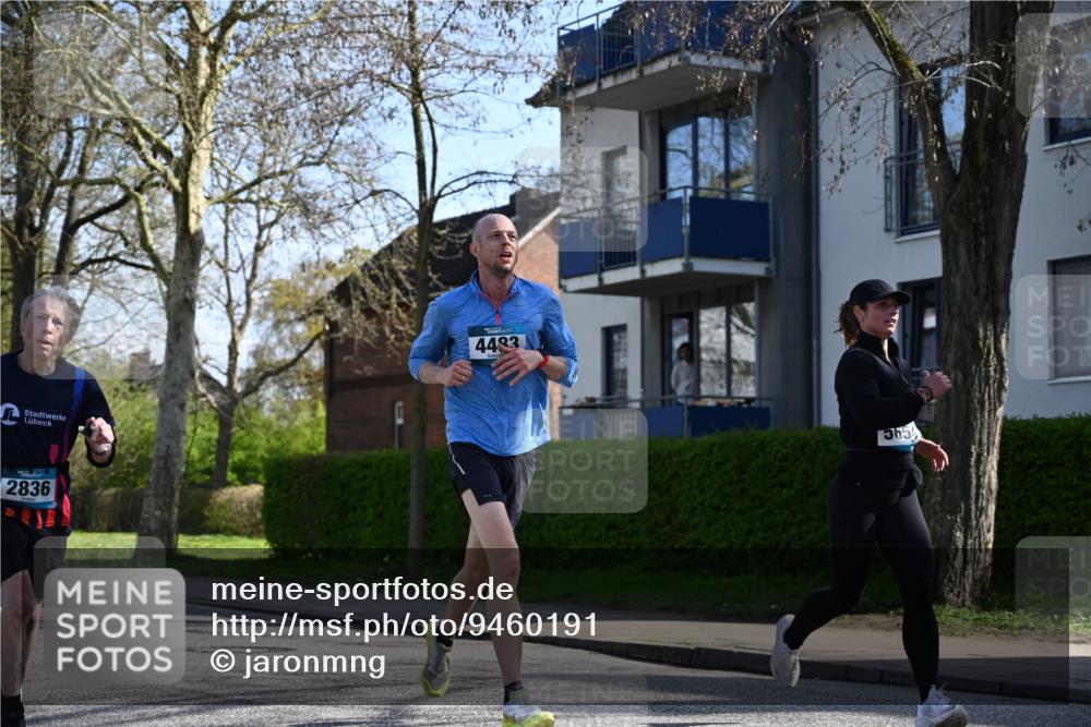 12.04.2026 - 45. Internationalen Wilhelmsburger Insellauf J. Mangold http://msf.ph/oto/9460191 12.04.2026 10:41:50 Ziel 3229, 3201, 2869, 2479, 3892, 4483, 5654, 2836, 4615, 4615, 2222, 3419, 4042, 3991, 2262, 2263 meine-sportfotos.de