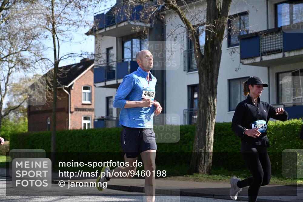 12.04.2026 - 45. Internationalen Wilhelmsburger Insellauf J. Mangold http://msf.ph/oto/9460198 12.04.2026 10:41:51 Ziel 3201, 2869, 2479, 3892, 4483, 5654, 2836, 4615, 2222, 3419, 4042, 3991, 2262, 2263, 2252 meine-sportfotos.de