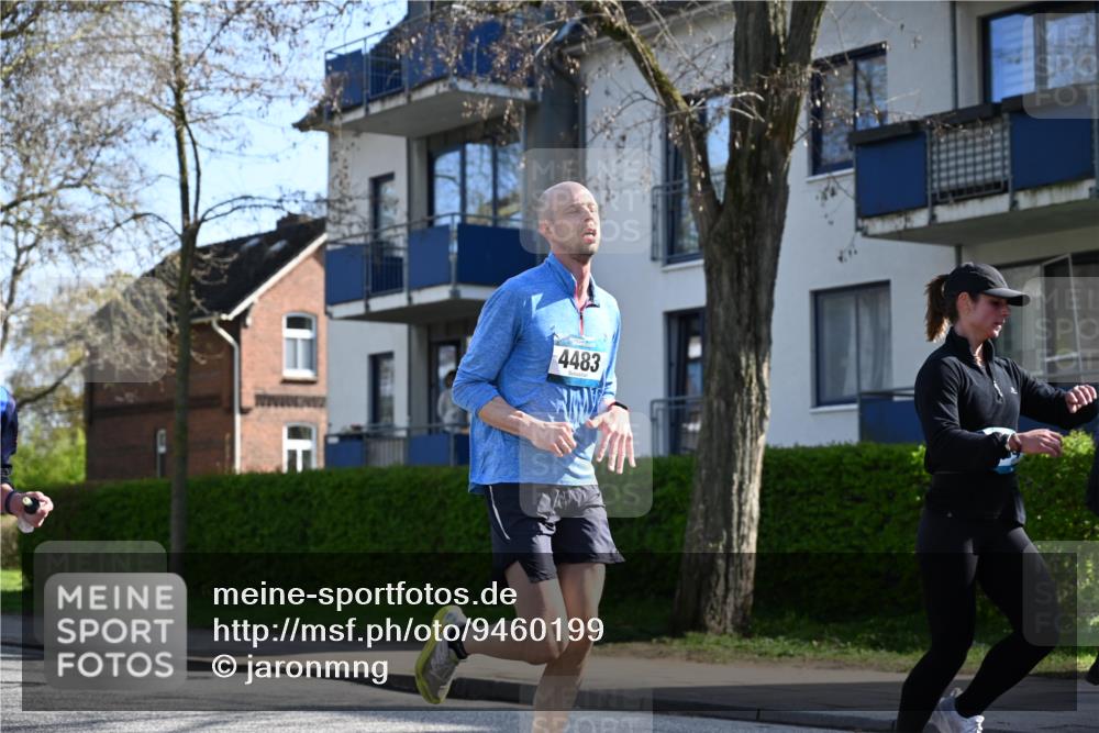 12.04.2026 - 45. Internationalen Wilhelmsburger Insellauf J. Mangold http://msf.ph/oto/9460199 12.04.2026 10:41:51 Ziel 3201, 2869, 2479, 3892, 4483, 5654, 2836, 4615, 2222, 3419, 4042, 3991, 2262, 2263, 2252 meine-sportfotos.de