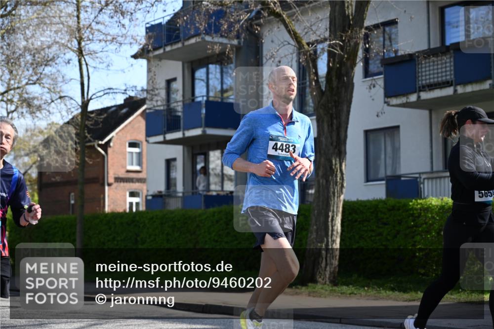 12.04.2026 - 45. Internationalen Wilhelmsburger Insellauf J. Mangold http://msf.ph/oto/9460202 12.04.2026 10:41:51 Ziel 3201, 2869, 2479, 3892, 4483, 5654, 2836, 4615, 2222, 3419, 4042, 3991, 2262, 2263, 2252 meine-sportfotos.de