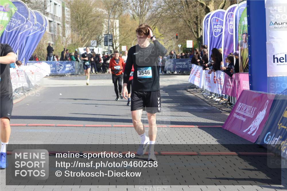12.04.2026 - 45. Internationalen Wilhelmsburger Insellauf Strokosch-Dieckow http://msf.ph/oto/9460258 12.04.2026 10:50:11 Ziel 2655, 5441, 3546, 2618, 2176 meine-sportfotos.de