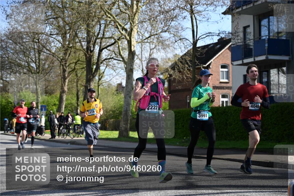 12.04.2026 - 45. Internationalen Wilhelmsburger Insellauf J. Mangold http://msf.ph/oto/9460260 12.04.2026 10:42:09 Ziel 4615, 2222, 3419, 4042, 3991, 2262, 2263, 2252, 3091, 5442, 5273 meine-sportfotos.de