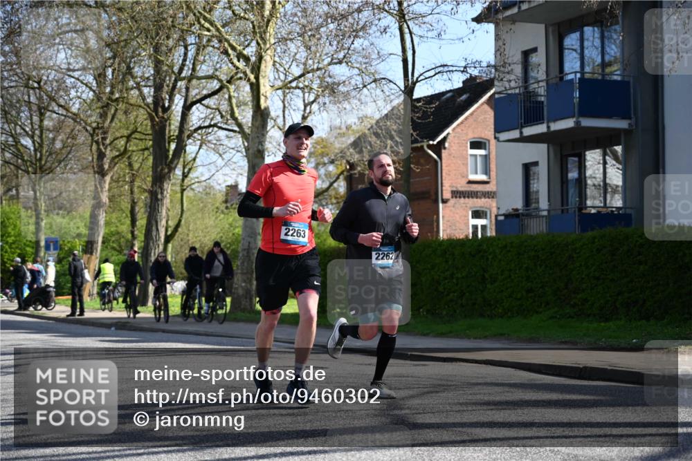 12.04.2026 - 45. Internationalen Wilhelmsburger Insellauf J. Mangold http://msf.ph/oto/9460302 12.04.2026 10:42:13 Ziel 4615, 2222, 3419, 4042, 3991, 2262, 2263, 2252, 3091, 5442, 5273, 2724, 2500, 3021 meine-sportfotos.de