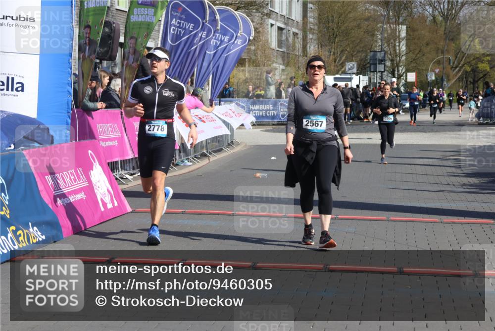 12.04.2026 - 45. Internationalen Wilhelmsburger Insellauf Strokosch-Dieckow http://msf.ph/oto/9460305 12.04.2026 11:07:44 Ziel 2567, 2778 meine-sportfotos.de