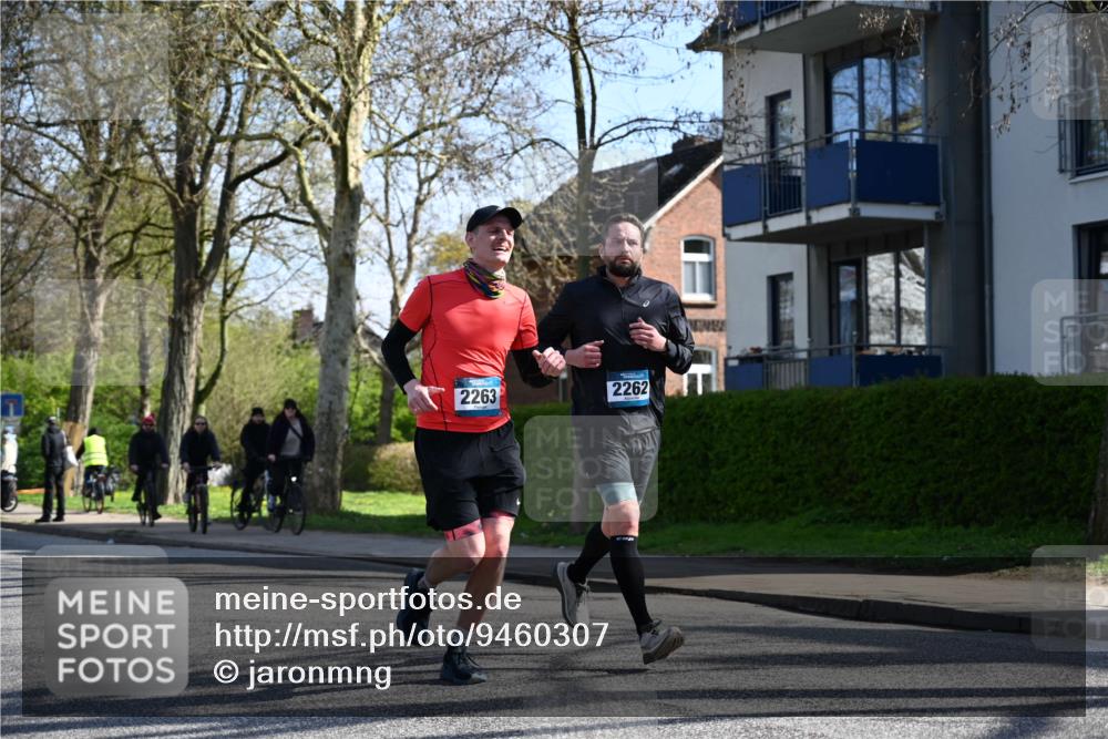12.04.2026 - 45. Internationalen Wilhelmsburger Insellauf J. Mangold http://msf.ph/oto/9460307 12.04.2026 10:42:13 Ziel 4615, 2222, 3419, 4042, 3991, 2262, 2263, 2252, 3091, 5442, 5273, 2724, 2500, 3021 meine-sportfotos.de