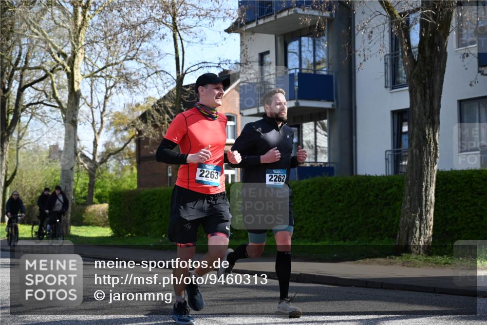 12.04.2026 - 45. Internationalen Wilhelmsburger Insellauf J. Mangold http://msf.ph/oto/9460313 12.04.2026 10:42:13 Ziel 4615, 2222, 3419, 4042, 3991, 2262, 2263, 2252, 3091, 5442, 5273, 2724, 2500, 3021 meine-sportfotos.de