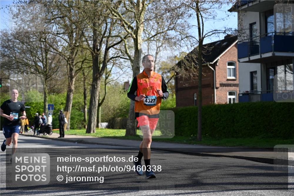 12.04.2026 - 45. Internationalen Wilhelmsburger Insellauf J. Mangold http://msf.ph/oto/9460338 12.04.2026 10:42:27 Ziel 2252, 3091, 5442, 5273, 2724, 2500, 3021, 5751, 5794, 5794, 3779, 5840, 2406, 4377, 3086, 3227, 4974 meine-sportfotos.de