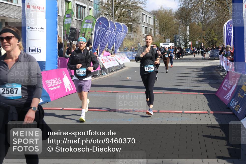 12.04.2026 - 45. Internationalen Wilhelmsburger Insellauf Strokosch-Dieckow http://msf.ph/oto/9460370 12.04.2026 11:07:50 Ziel 5806, 3149 meine-sportfotos.de