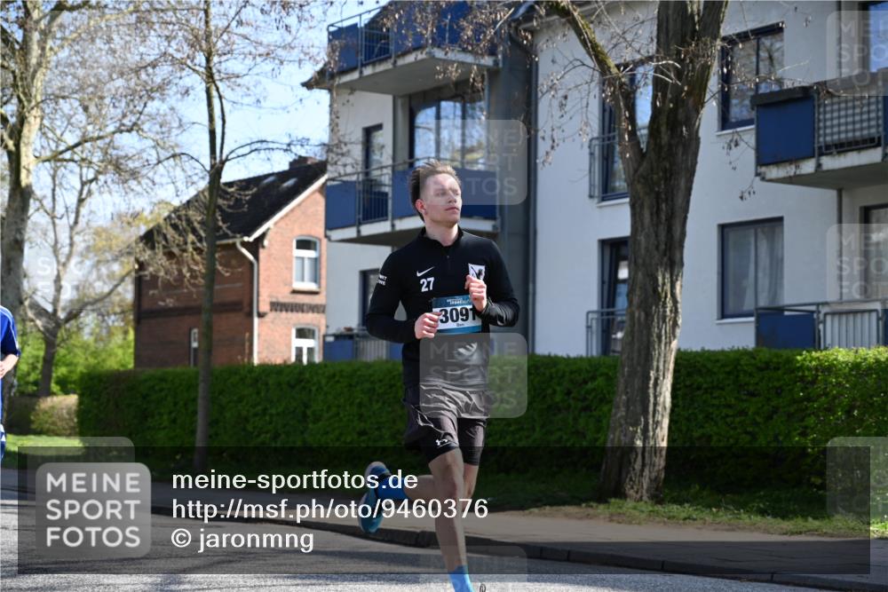 12.04.2026 - 45. Internationalen Wilhelmsburger Insellauf J. Mangold http://msf.ph/oto/9460376 12.04.2026 10:42:37 Ziel 2252, 3091, 5442, 5273, 2724, 2500, 3021, 5751, 5794, 3779, 5840, 2406, 4377, 4377, 3086, 3227, 4974, 5705, 2189, 5697, 2813, 4931, 3565, 5337, 2102, 2656, 2104 meine-sportfotos.de