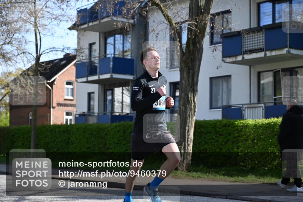 12.04.2026 - 45. Internationalen Wilhelmsburger Insellauf J. Mangold http://msf.ph/oto/9460379 12.04.2026 10:42:38 Ziel 2252, 3091, 5442, 5273, 2724, 2500, 3021, 5751, 5751, 5794, 3779, 5840, 2406, 4377, 3086, 3086, 3227, 4974, 5705, 2189, 5697, 2813, 4931, 3565, 5337, 2102, 2656, 2104 meine-sportfotos.de