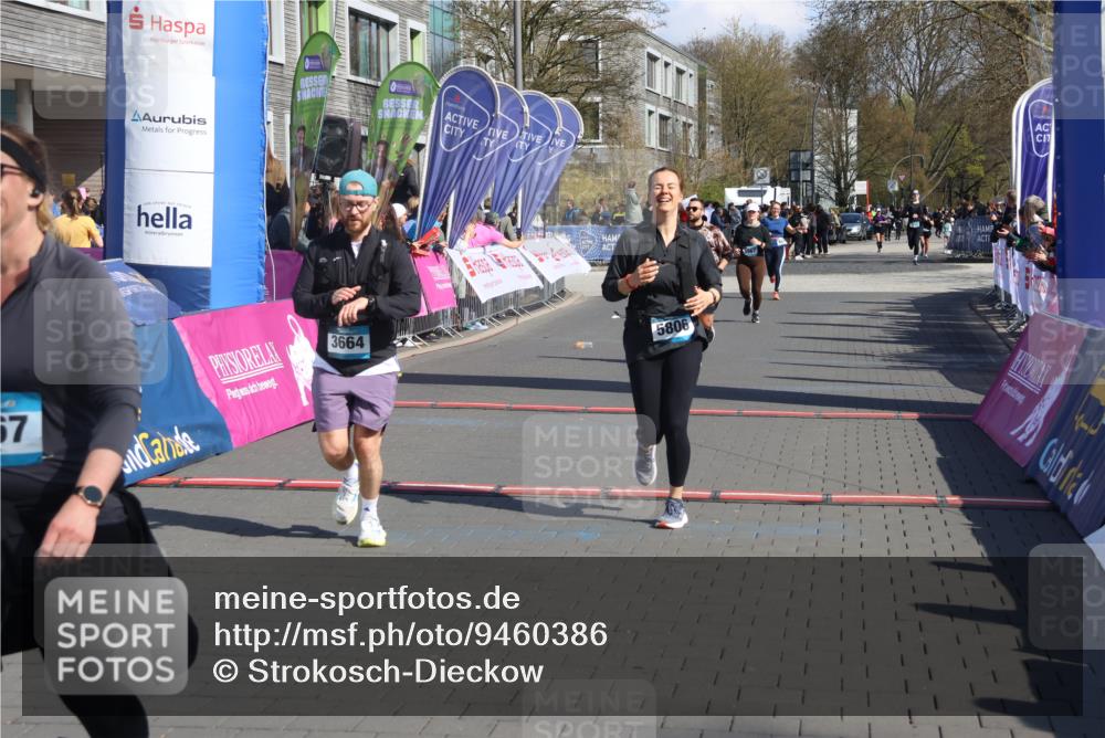 12.04.2026 - 45. Internationalen Wilhelmsburger Insellauf Strokosch-Dieckow http://msf.ph/oto/9460386 12.04.2026 11:07:50 Ziel 5806, 3149 meine-sportfotos.de